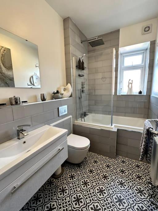 Gaia Villa Lichfield Dış mekan fotoğraf